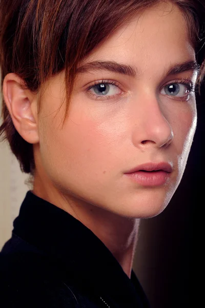 Look 10